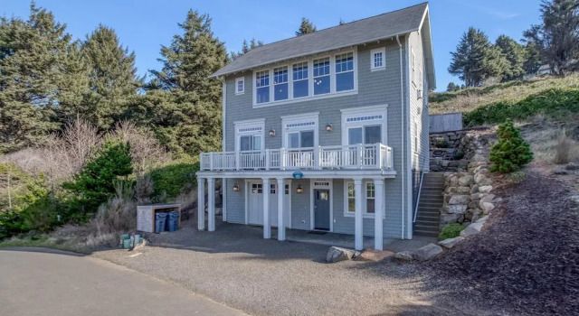 Stunning Ocean Views and Spacious Living - Gorgeous Coastal Retreat, Prenota Hotel Lincoln City 