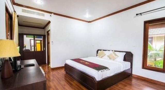 Loesloei Garden Resort Phurua, Varaa Lomakeskus Hotellit North-Eastern Thailand pysäköinnillä, Pysäköinti