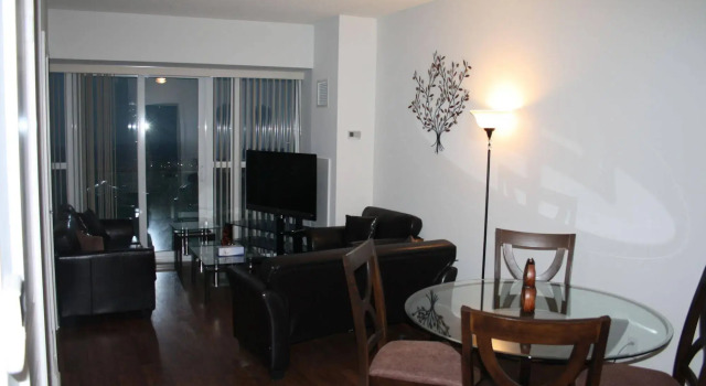 5025 Harvard Drive Suites by Mirage, Varaa Hotelli Mississauga 