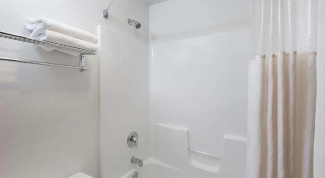 Studio Suite Days Inn by Wyndham Pierre