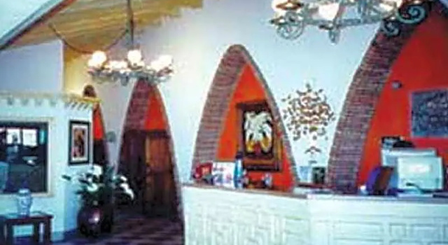 Travelodge La Hacienda