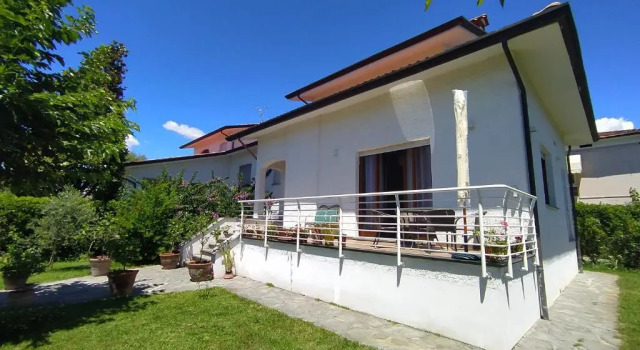 Вилла с видом на сад La Bouganville B&B