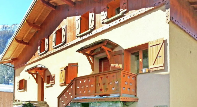 Spacious and Bright Chalet With a Cozy Atmosphere With Sauna
