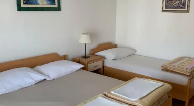 Трёхместный номер Standard с балконом и с красивым видом из окна Pansion Villa Bubalo