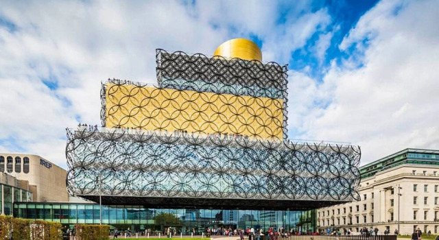 Tudors - Yellow Suite - Free Parking, Забронировать Отель Отели Бирмингема с парковкой, рядом с Royal Birmingham Society of Artists, Парковка