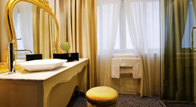 Двухместный номер Executive Hotel de lOpera Hanoi - MGallery