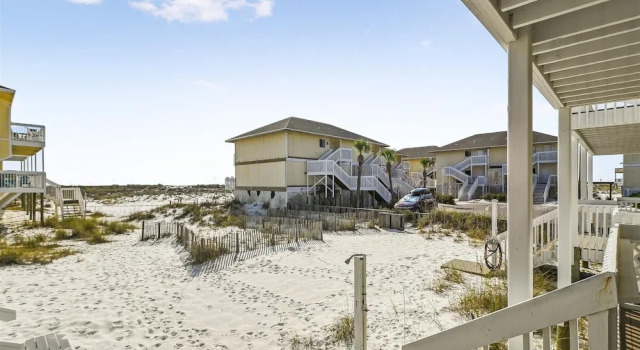 SPC 1136 is a Beachside 2 BR That is Pet Friendly by Redawning, Varaa Hotelli Destin Emerald Coast