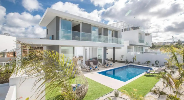 Вилла с 3 комнатами с видом на море Olivine Pearl Villas