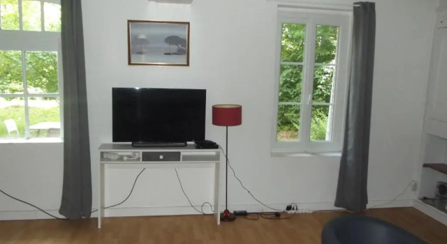 Le Domaine de JAUGY, Book Hostel  