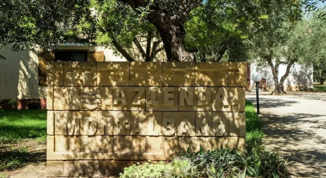 Коттедж Sun-drenched Estate Close to Sciacca Near the Beach