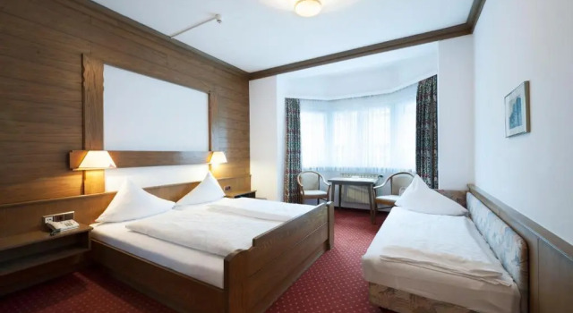 Трёхместный номер Standard Hotel Goldener Löwe