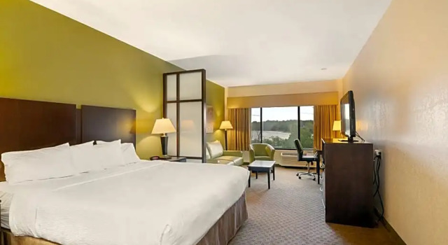 Люкс Antioch Hotel & Suites