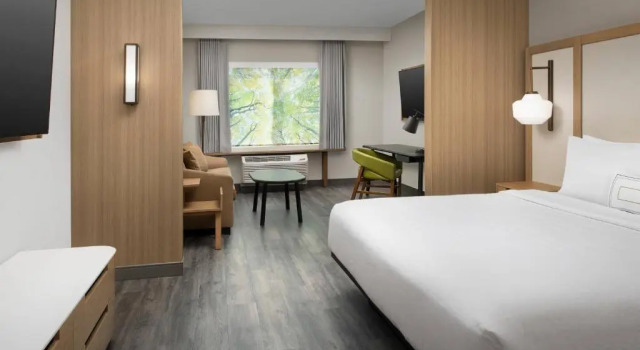 Люкс Fairfield Inn & Suites by Marriott Gainesville I-75