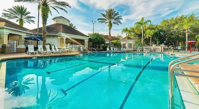 Resort Condo Near Disney With Pool, hot Tub, Tennis, Central AC, & Washer/dryer