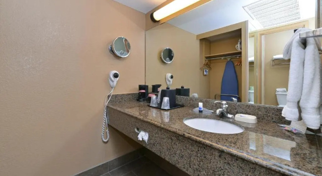 Номер Standard Royal Sun Hotel & Suites
