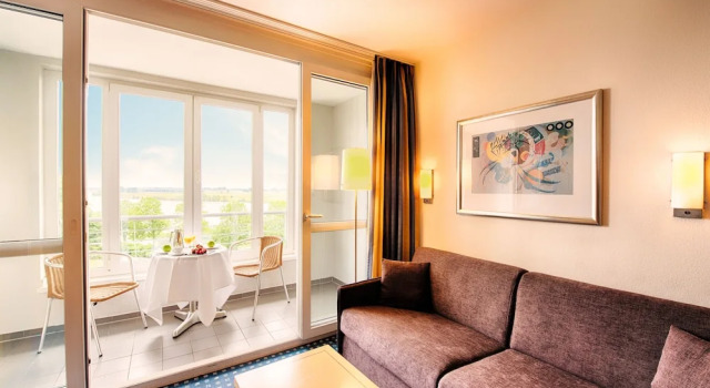Люкс Superior с балконом и с видом на реку Welcome Hotel Wesel