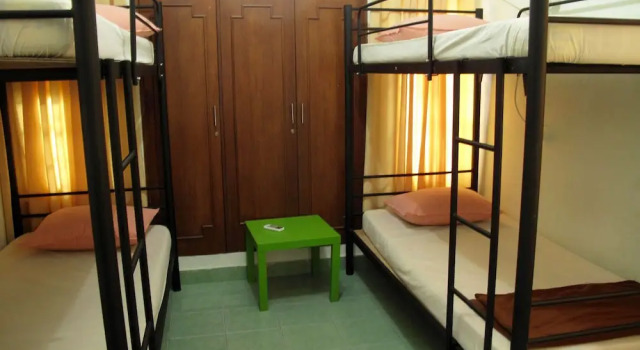 Кровать в общем номере Morotai Camp Hostel -Adult Only