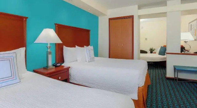 Четырёхместный люкс Fairfield Inn & Suites by Marriott El Centro