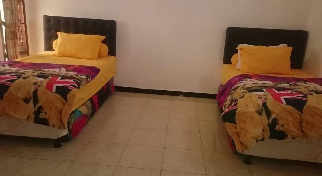 Standard quadruple chambre Dannus Homestay Ijen and Bromo Tour