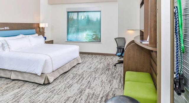 Люкс EVEN Hotel Ann Arbor S - University Area by IHG