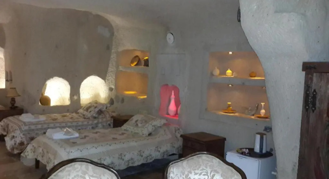 Четырёхместный номер Standard Arif Cave Hotel