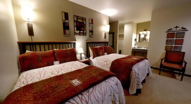 Четырёхместный номер Standard Frisco Inn on Galena