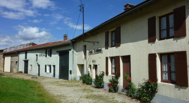 Romantic Holiday Home in Barricourt with Barbecue, Reservar Hotel Barricourt 