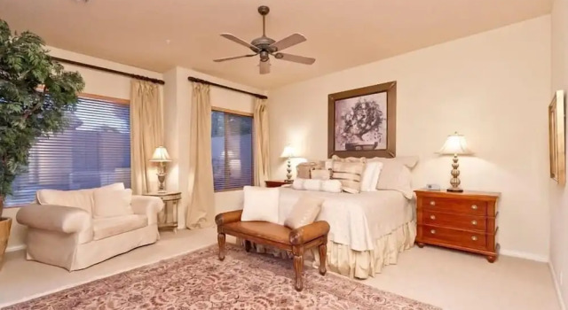 Casa De Luna By Signature Vacation Rentals, Забронировать Дом для отпуска Отели Скотсдейл с парковкой, Парковка