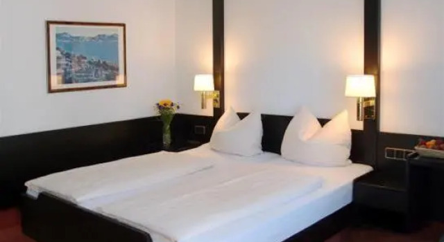 Ludwig am Seidlpark, Varaa Hotelli Hotellit Baijeri pysäköinnillä, Pysäköinti