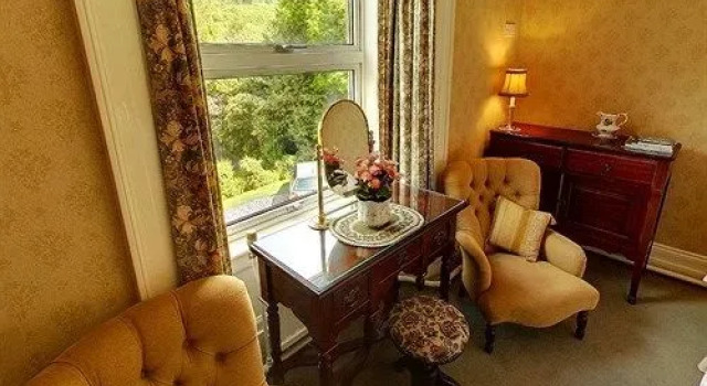 Wind In The Willows - Hotel, Reservar Hotel Glossop Derbyshire