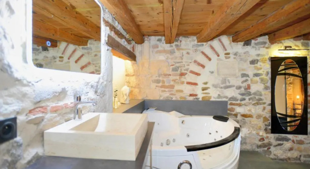 Апартаменты Le Clos de Sainte Croix