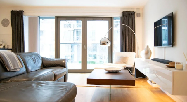 Stunning 2 Bedroom Apartment on the River Thames, Varaa Huoneisto Asunnot kohteessa Merseyside, Huoneisto