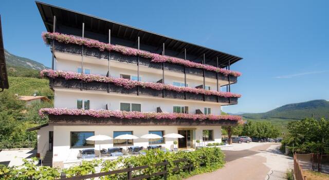 Seeberg Garni Hotel, Забронировать Отель Бизнес-отели Lake Caldaro, 4* 5*