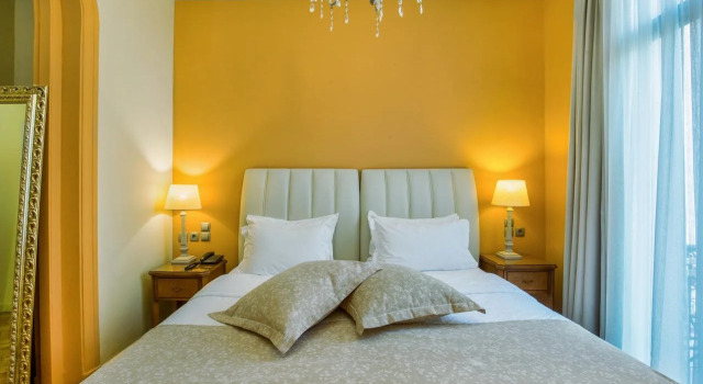 Sweet Home Hotel