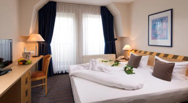 Двухместный номер Standard ACHAT Hotel Dresden Elbufer
