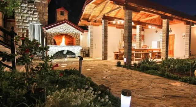Pleasant Holiday Home in Polača with Swimming Pool