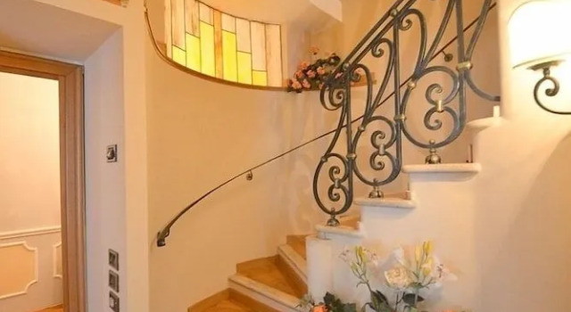 Prestigious Apartment Via Giulia