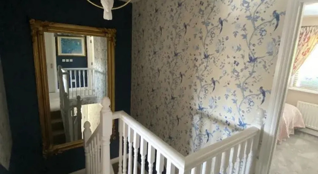 Summer Cottage in Kinsale, Book Feriehus Hoteller i Kinsale med parkering, Parkering
