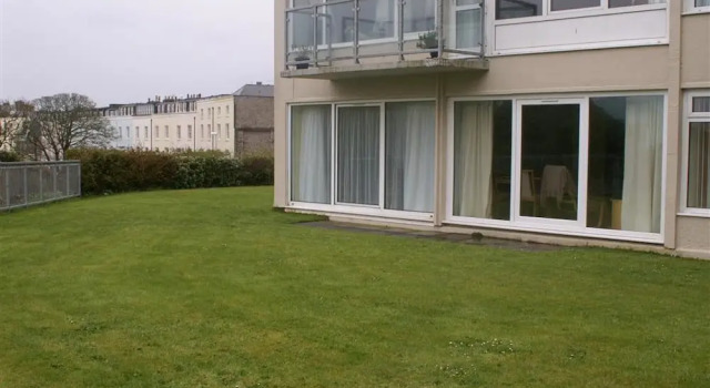 Croft Court 112, Забронировать Отель Отели Тенби с парковкой, рядом с Castle Hill, Парковка