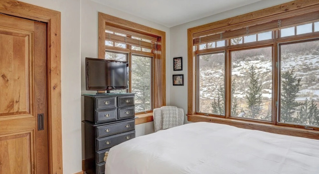 4br Ski In/ski Out The Top Of Bachelor Gulch 4 Bedroom Condo by RedAwning, Забронировать Апартаменты/квартира Отели Бивер-Крик с бассейном, Бассейн