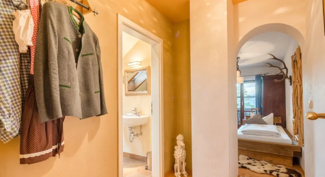 Четырёхместный номер Standard с балконом Zur Schönen Aussicht Hotel garni