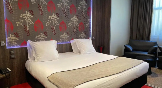 Номер Deluxe Best Western Premier Le Patio des Artistes