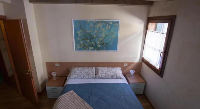 Апартаменты Venice Apartment