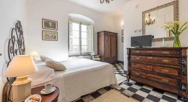 Трёхместный номер Standard с балконом PALAZZO CHERCHI