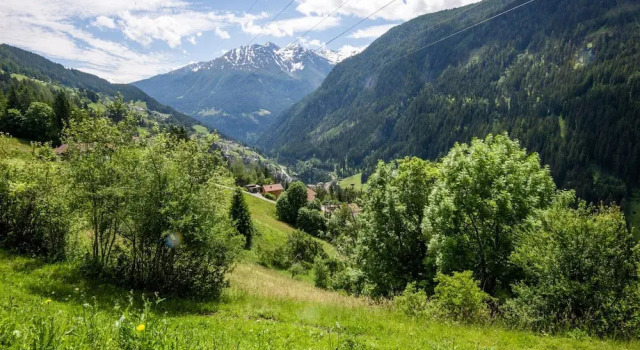 Апартаменты Apartment in Strengen near Ski Slopes