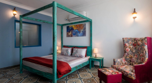 Vedatmana By The Waves, Rezerwuj Hotel Morjim North Goa