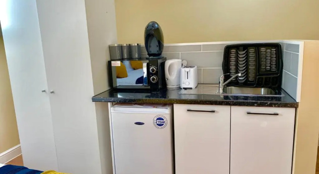 1 Bed Apartment,Recep,Kitchen,Bath, Varaa Huoneisto Asunnot kohteessa Merseyside, Huoneisto