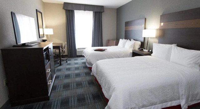 Четырёхместный номер Standard Hampton Inn & Suites Oklahoma City Airport