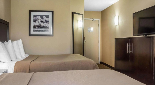 Standard quadruple chambre Days Inn by Wyndham Barrie
