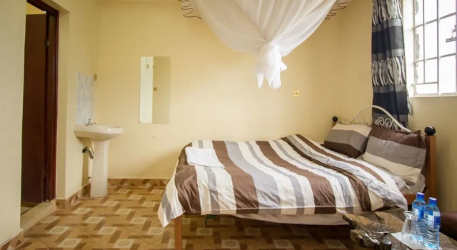 Three Ways Hotel & Restaurant, Rezervovat Hotel Levné hotely v Nakuru County